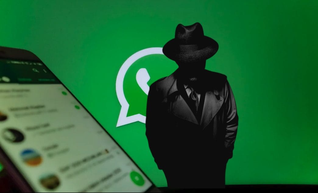 On WhatsApp you will no longer see if someone is "writing" a message: what appears in its place