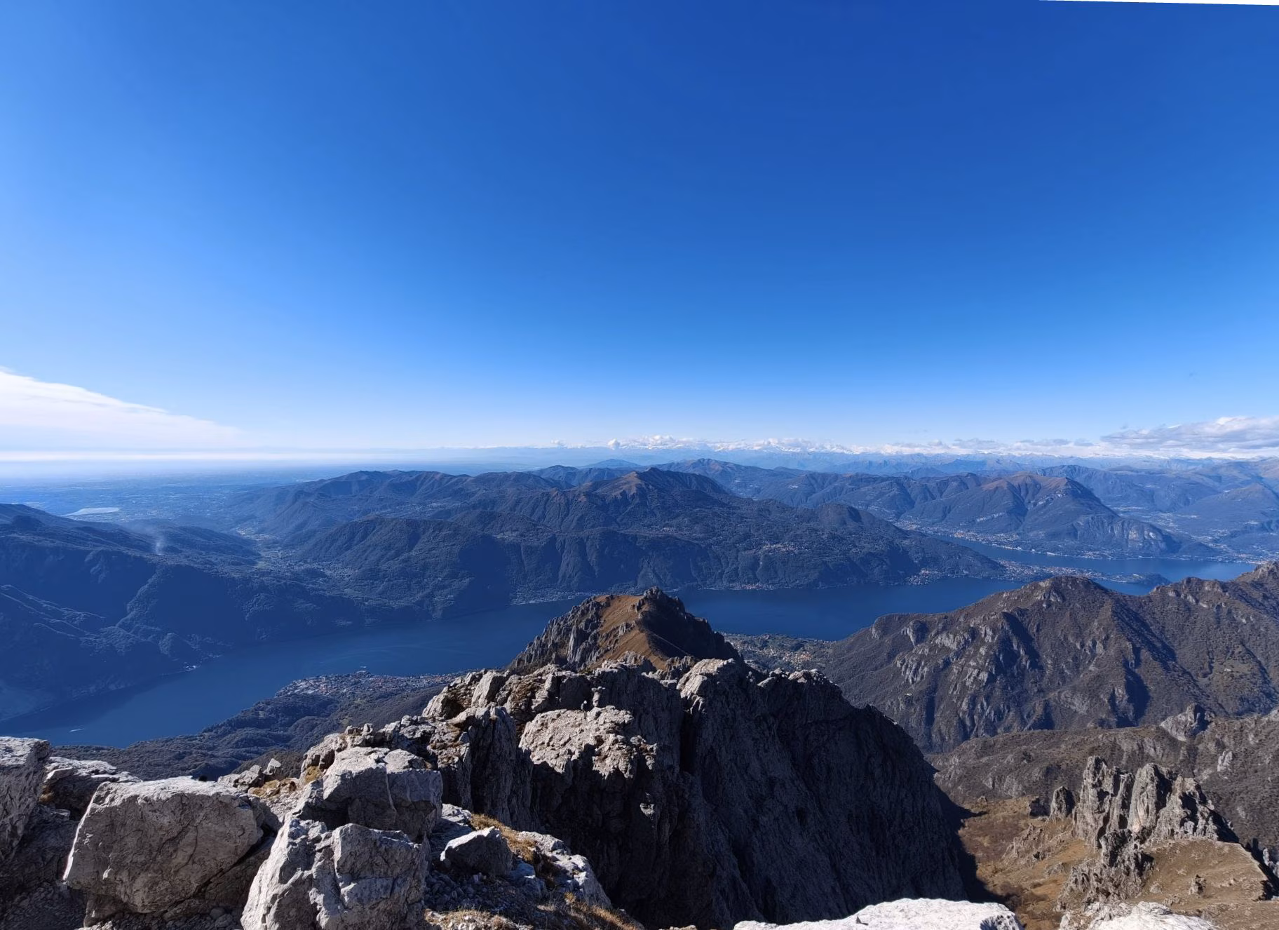 FANPAGE.IT | Southern Cima Girgna, view of Lake Como