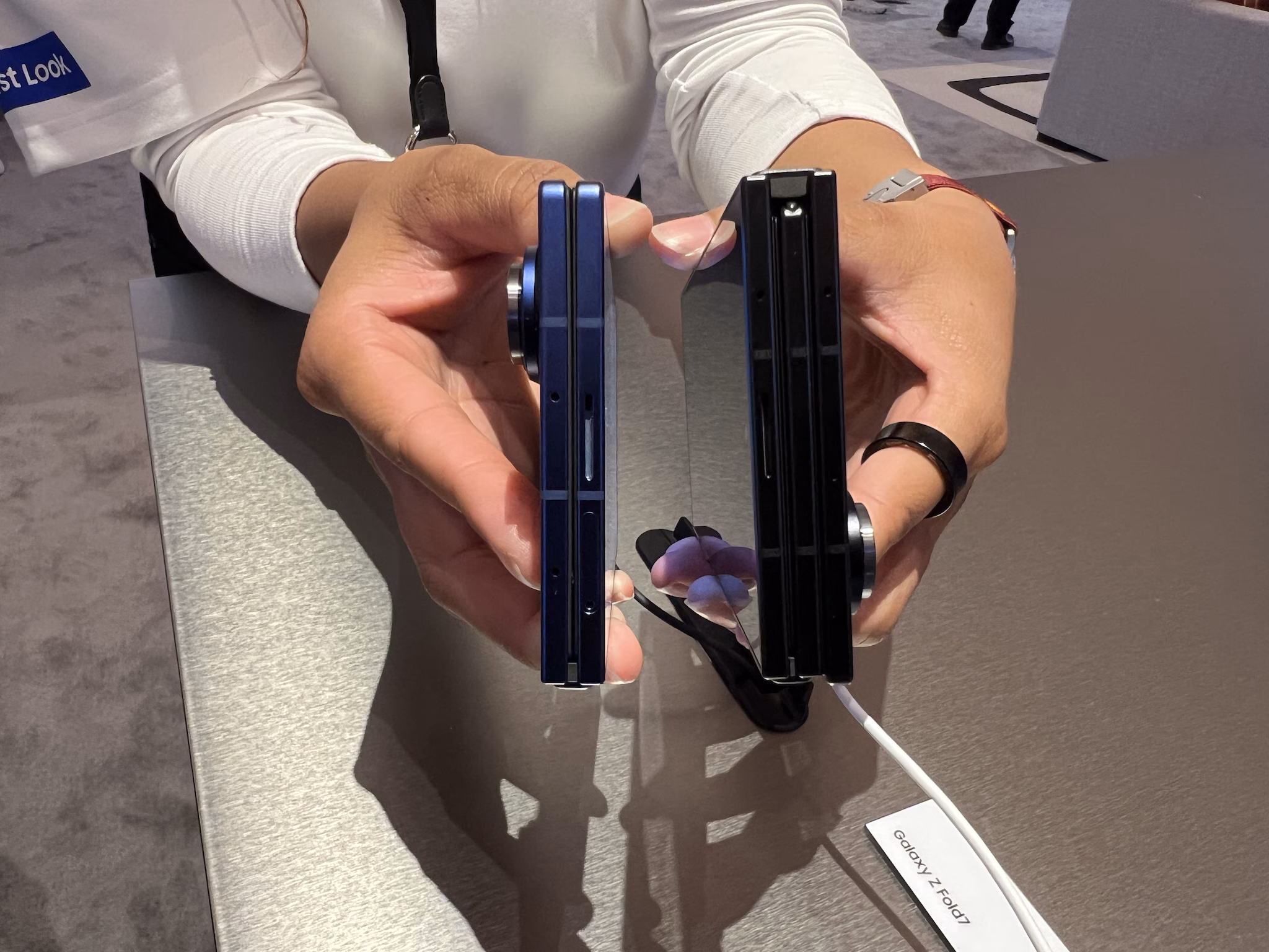 FANPAGE | The comparison between TriFold and Z Fold7