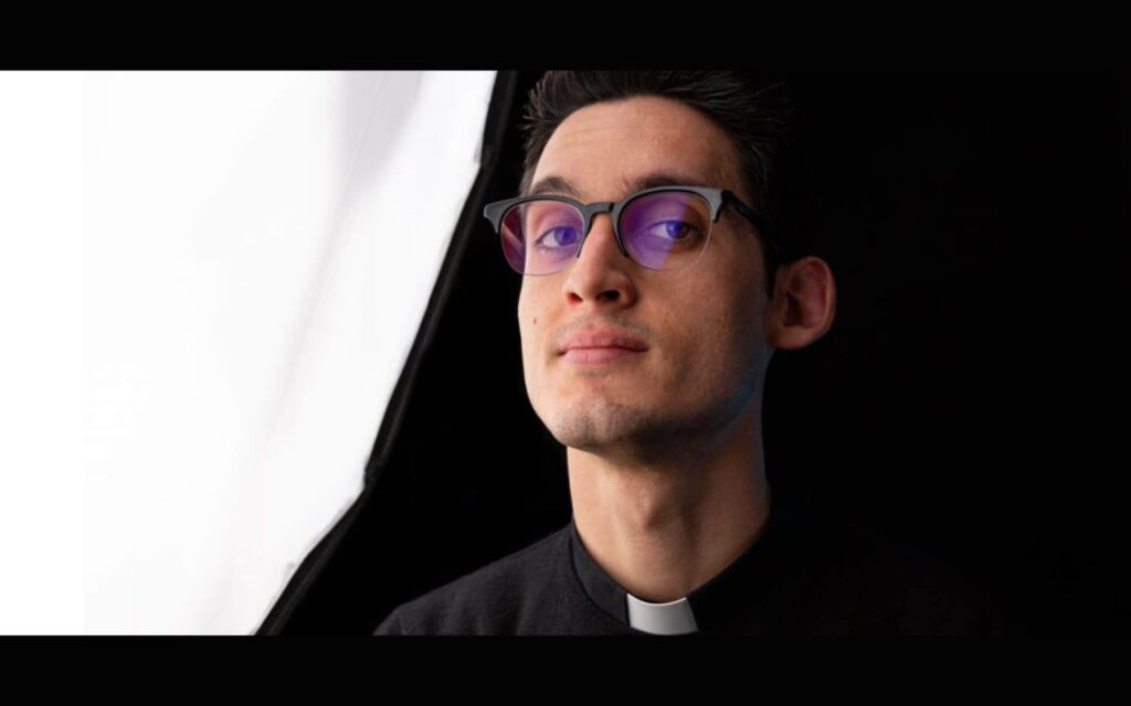 The influencer priest is no longer a priest, Don Alberto Ravagnani leaves the priesthood: confirmation
