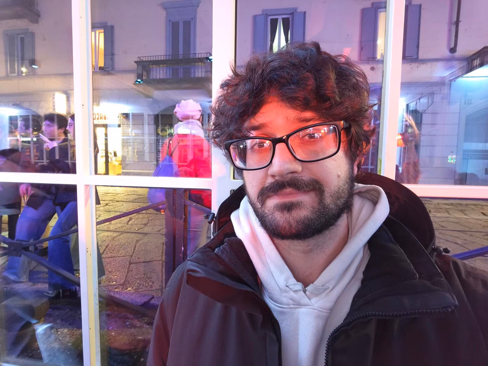FANPAGE.IT | Test of the Oppo Reno 15 Pro internal camera. Here Navigli, Milan