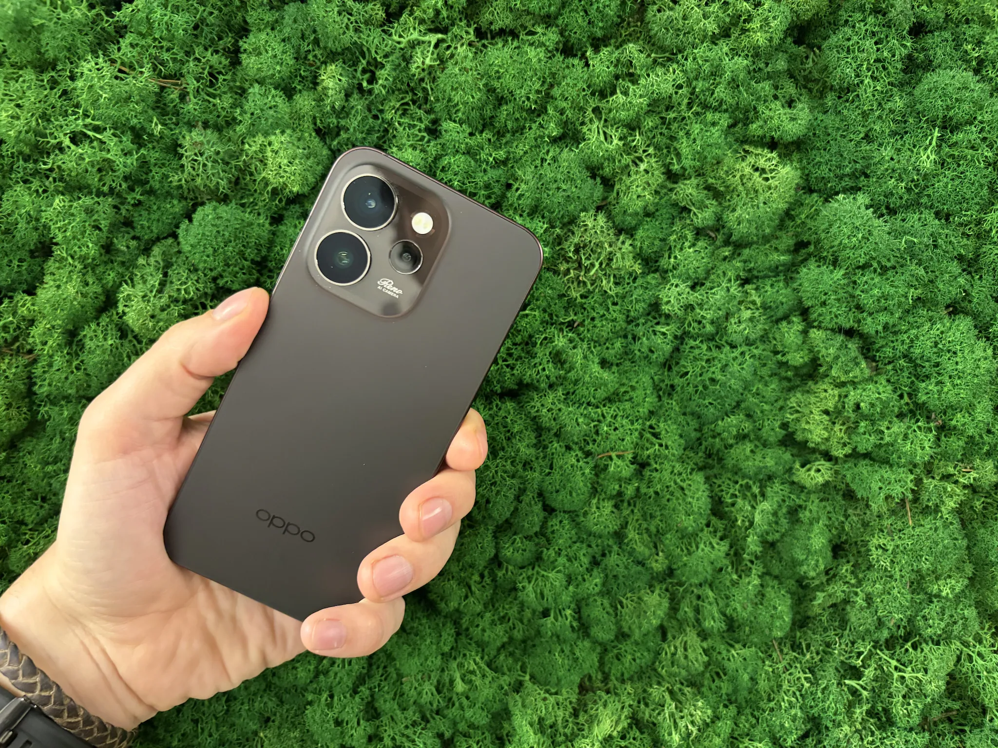 FANPAGE.IT | The back of Oppo Reno 15 Pro