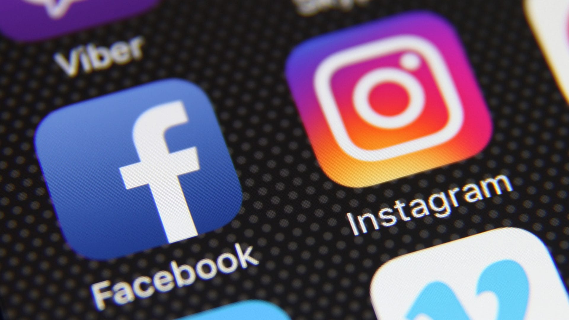 Facebook and Instagram down today July 19th: problems with the Meta Apps being resolved