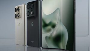 Motorola is ready to follow Samsung and Apple: a Razr Fold Wide is on the way (teaser)